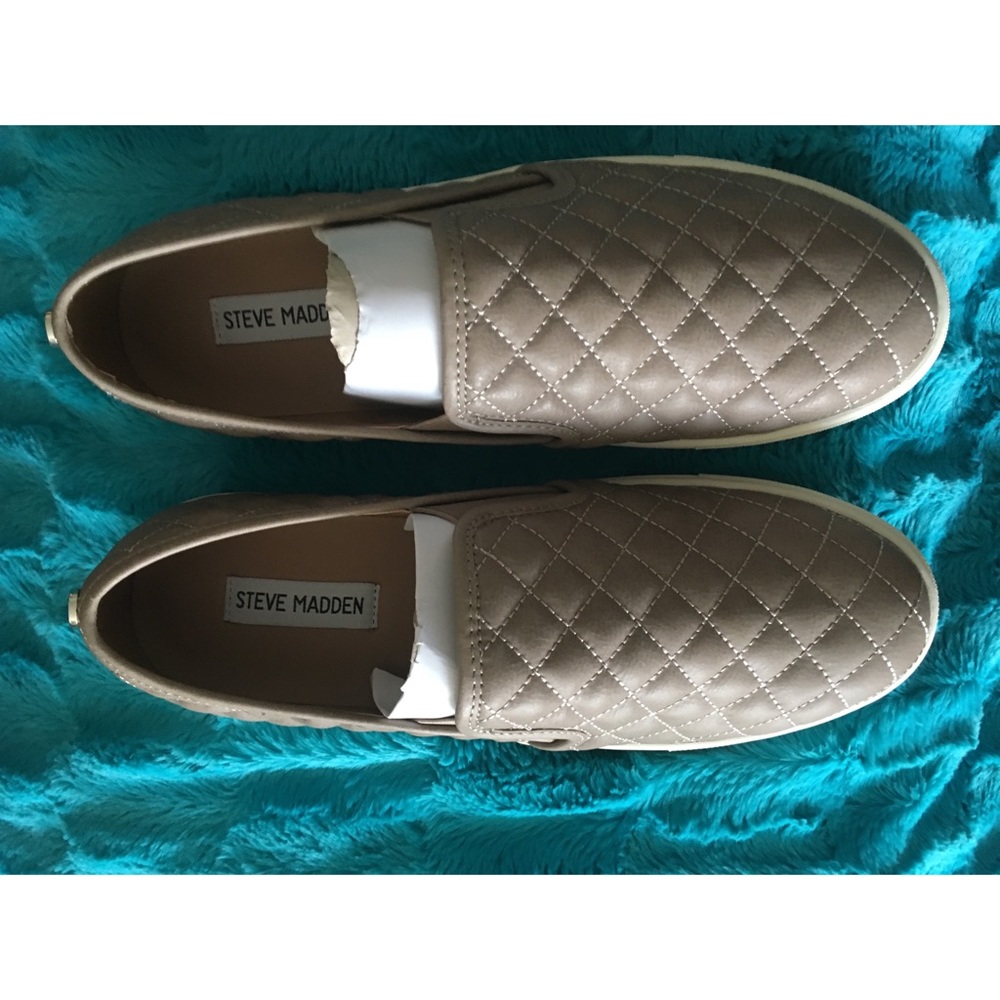 Steve Madden “Ecentrcq” Slip On